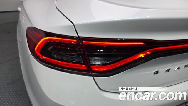Hyundai Grandeur 2019 — photo 8