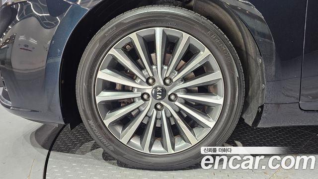 Kia K7 2016 — photo 5