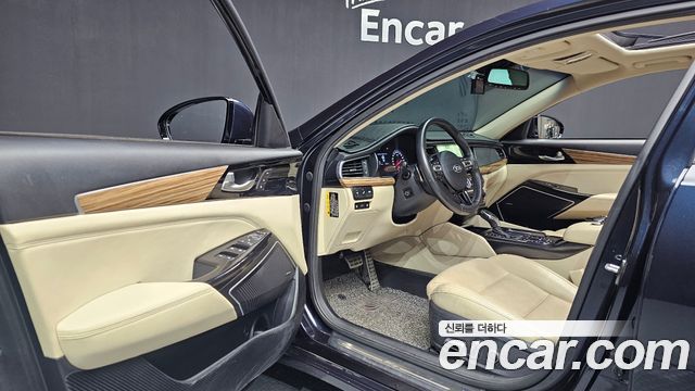 Kia K7 2016 — photo 13