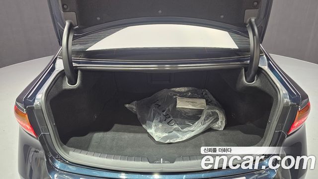Kia K7 2016 — photo 26