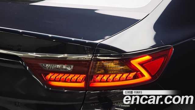 Kia K7 2016 — photo 9
