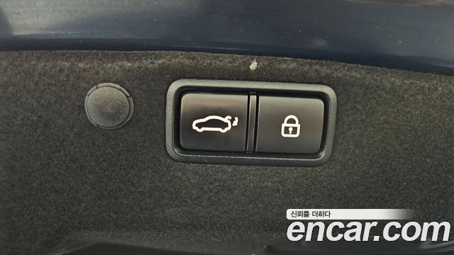 Kia K7 2016 — photo 27