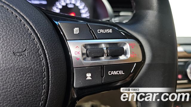 Kia K7 2016 — photo 30