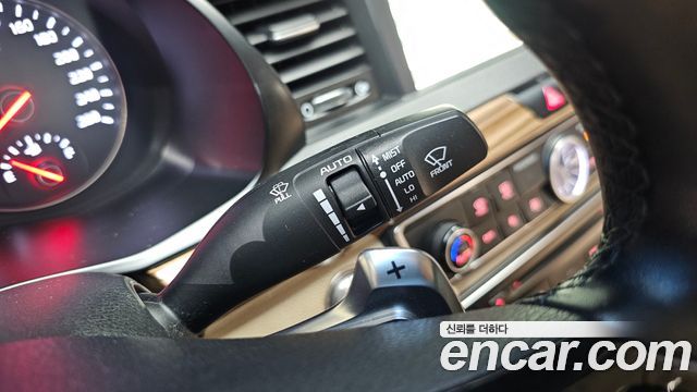 Kia K7 2016 — photo 33