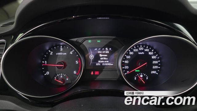 Kia Canival 2015 — photo 8