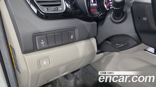 Kia Canival 2015 — photo 15