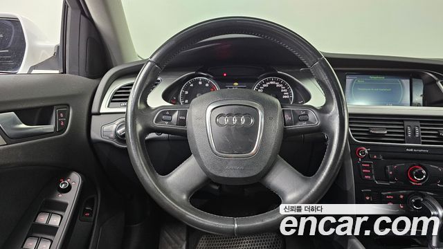 Audi A4 2011 — photo 14