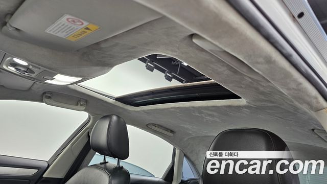 Audi A4 2011 — photo 15