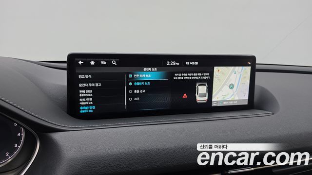Genesis G80 2022 — photo 16