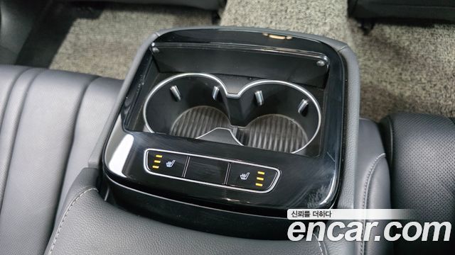 Genesis G80 2022 — photo 19