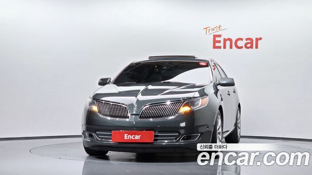 Lincoln MKS 2016 — photo 3