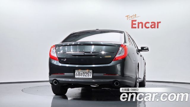 Lincoln MKS 2016 — photo 4