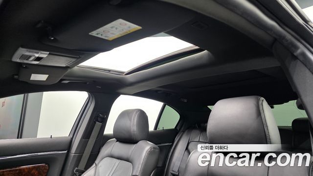Lincoln MKS 2016 — photo 31