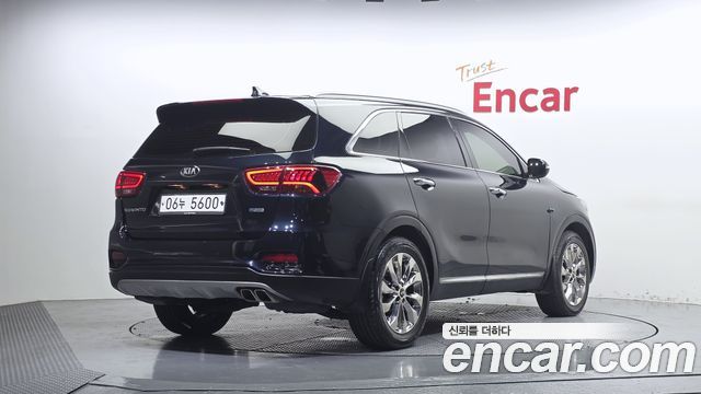 Kia Sorento 2019 — photo 2