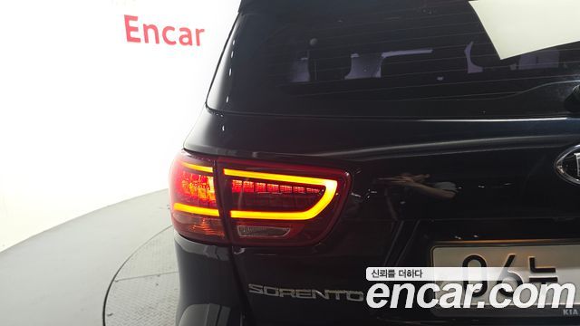 Kia Sorento 2019 — photo 9