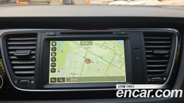 Kia Canival 2015 — photo 12