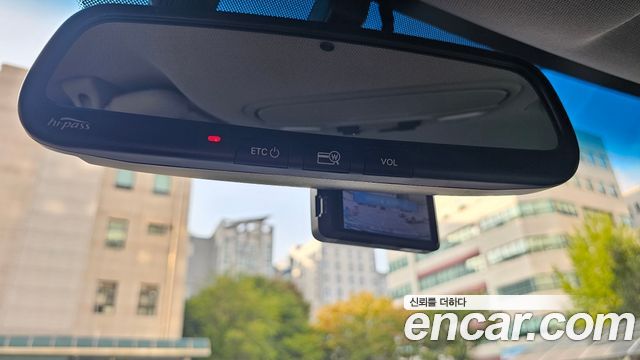 Kia Canival 2015 — photo 17