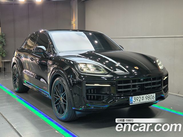 Porsche Cayenne 2025 — photo 2