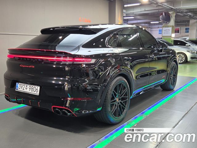 Porsche Cayenne 2025 — photo 3