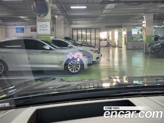 Porsche Cayenne 2025 — photo 13