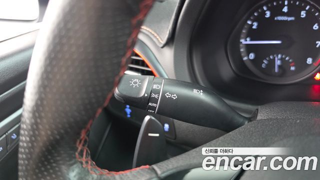 Hyundai i30 2019 — photo 28