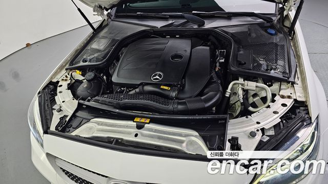 Mercedes-Benz C-Class 2019 — photo 6