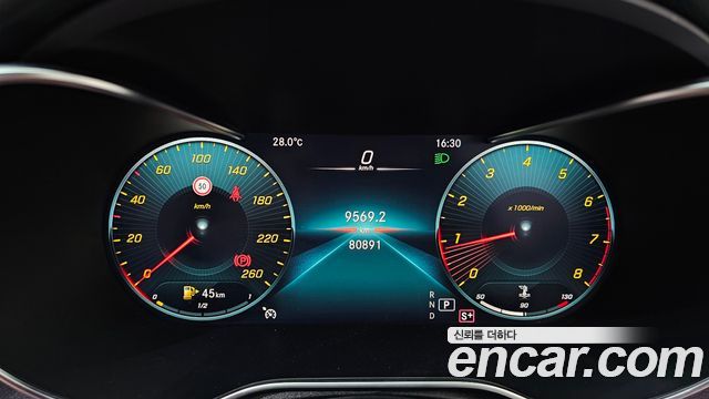 Mercedes-Benz C-Class 2019 — photo 8