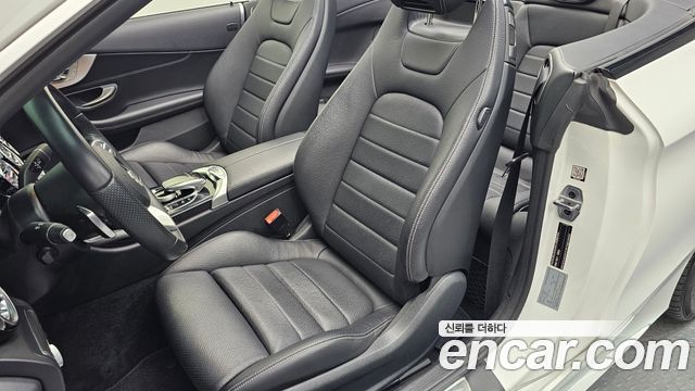Mercedes-Benz C-Class 2019 — photo 18