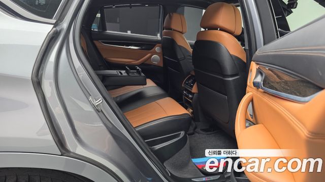 BMW X6 2018 — photo 12