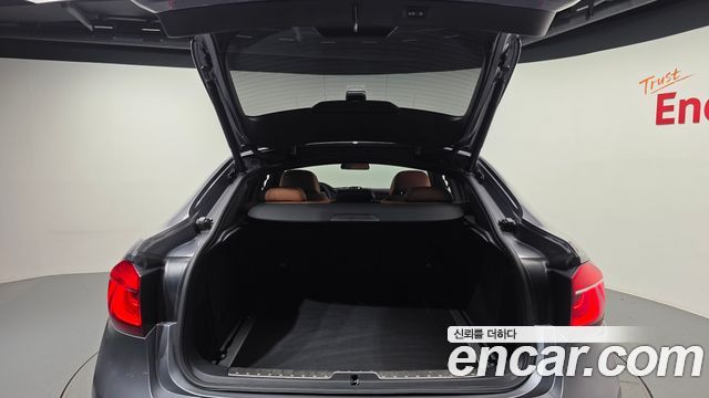 BMW X6 2018 — photo 20