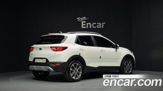 Kia Stonic 2020 — photo 2