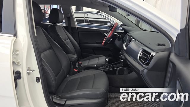 Kia Stonic 2020 — photo 11