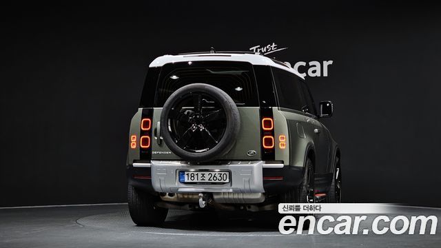 Land Rover Defender 2022 — photo 4