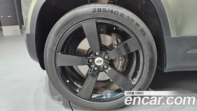 Land Rover Defender 2022 — photo 5