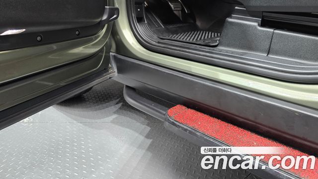 Land Rover Defender 2022 — photo 35
