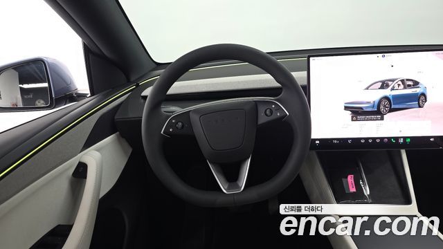 Tesla Model Y 2026 — photo 18