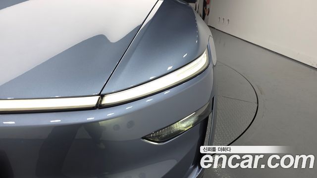 Tesla Model Y 2026 — photo 8