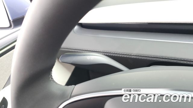 Tesla Model Y 2026 — photo 30