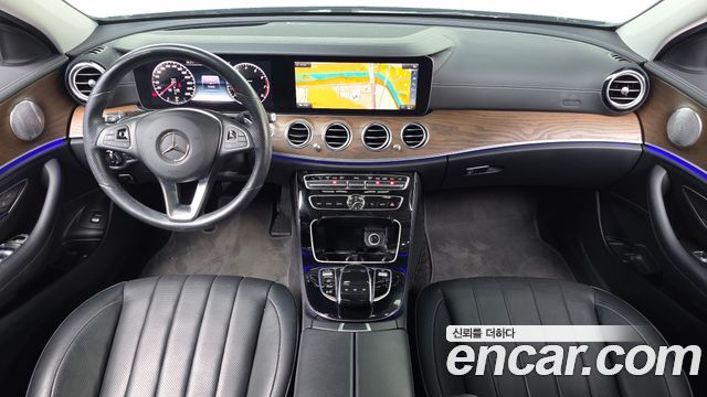 Mercedes-Benz E-Class 2018 — photo 7