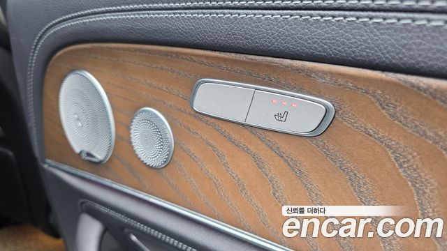 Mercedes-Benz E-Class 2018 — photo 18