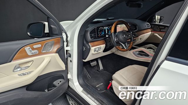 Mercedes-Benz GLS-Class 2021 — photo 10