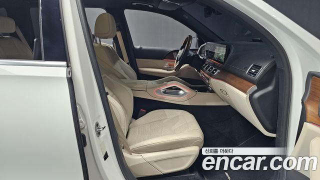 Mercedes-Benz GLS-Class 2021 — photo 11