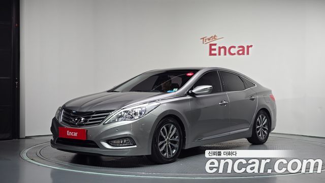 Hyundai Grandeur 2011 — photo 1
