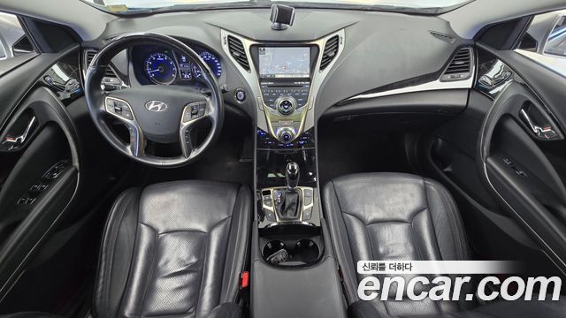 Hyundai Grandeur 2011 — photo 7