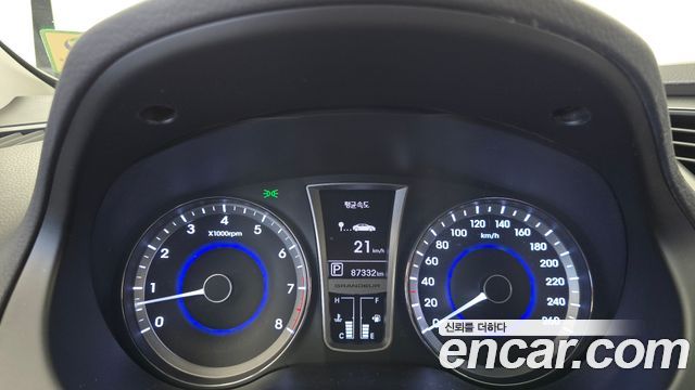 Hyundai Grandeur 2011 — photo 8