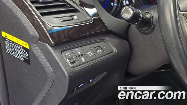 Hyundai Grandeur 2011 — photo 16