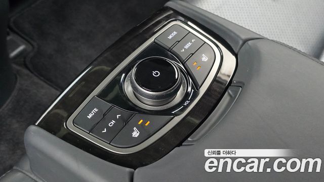 Hyundai Grandeur 2011 — photo 18