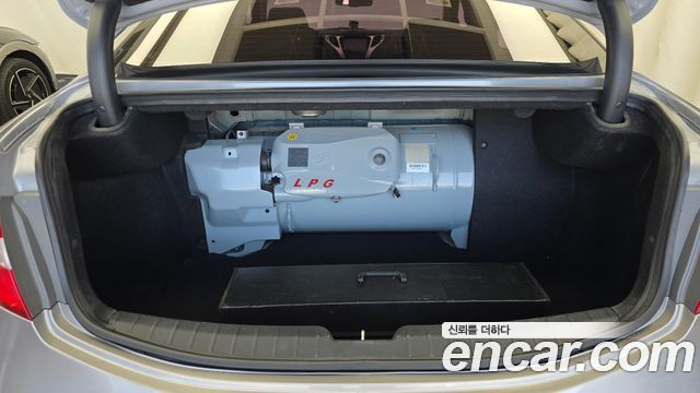 Hyundai Grandeur 2011 — photo 20
