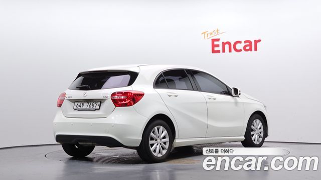 Mercedes-Benz A-Class 2014 — photo 2