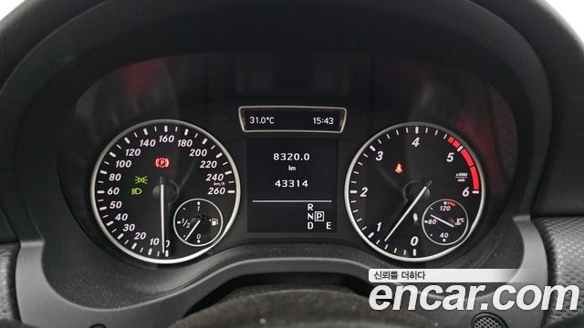 Mercedes-Benz A-Class 2014 — photo 8